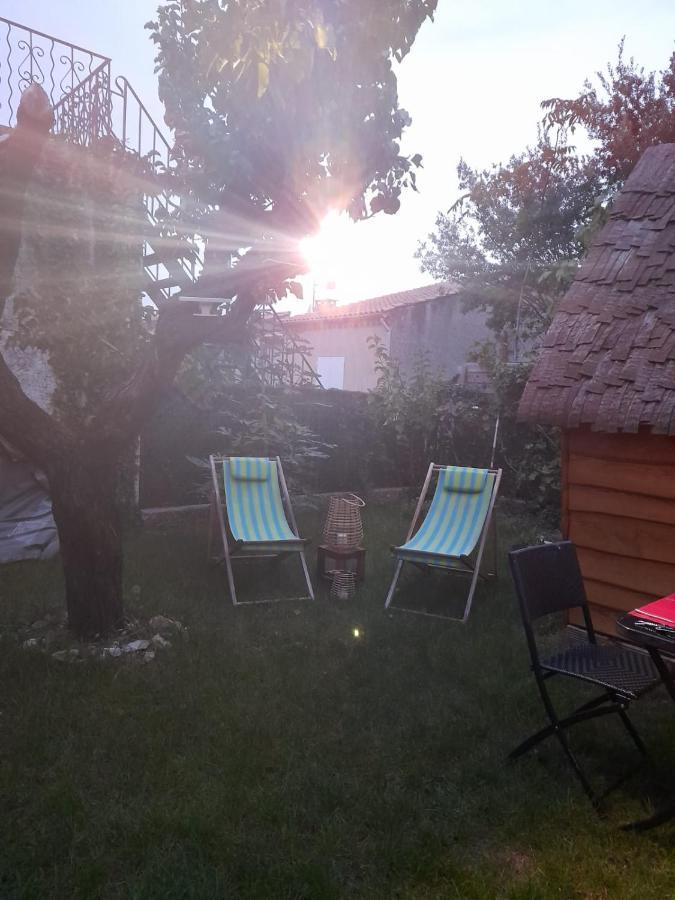 Cabane Enchantee Carpentras Exterior foto