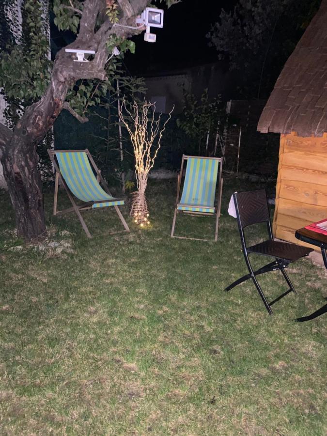 Cabane Enchantee Carpentras Exterior foto